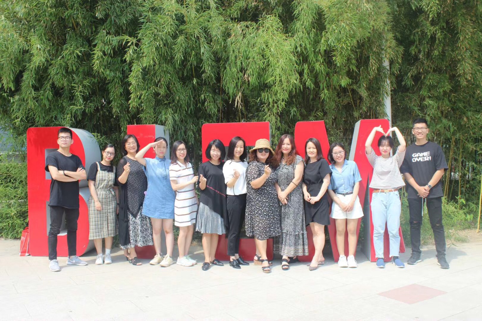 Hongzhou Learning's Short-term Summer Camp Successfully Started